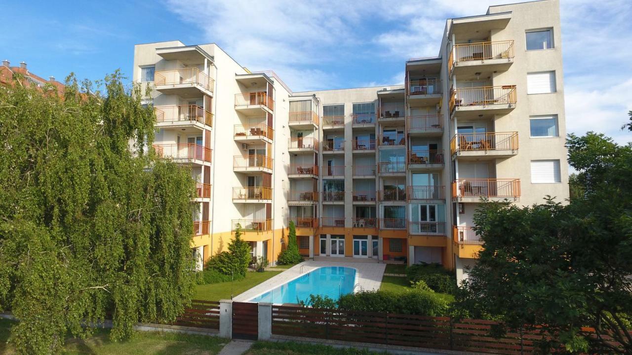 Viktoria Apartmanok Siófok Exterior foto